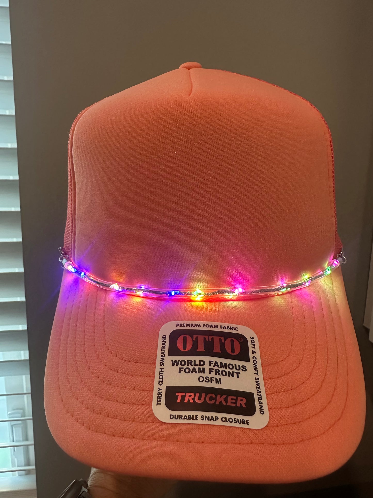 Light up hat chain