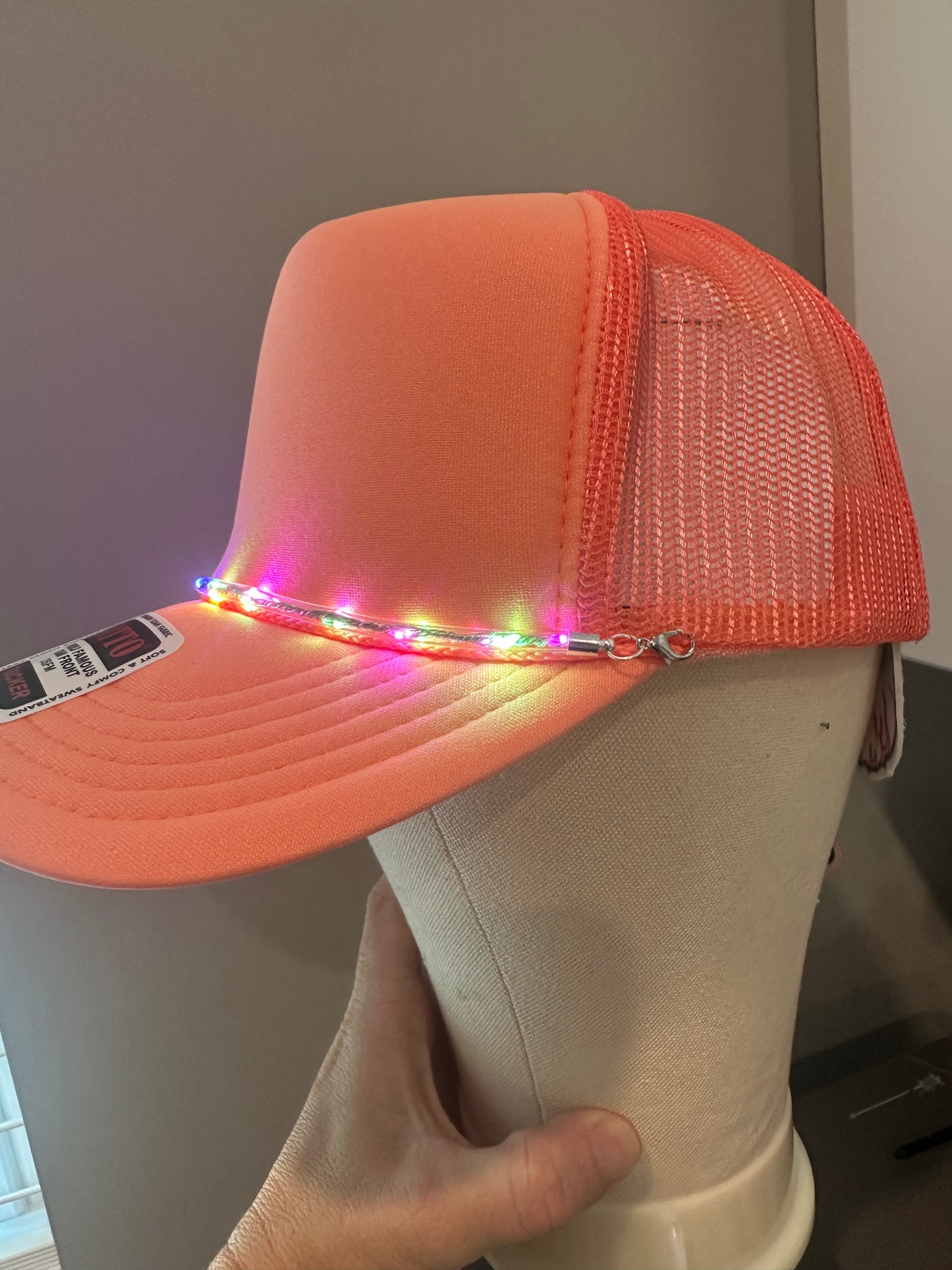 Light up hat chain